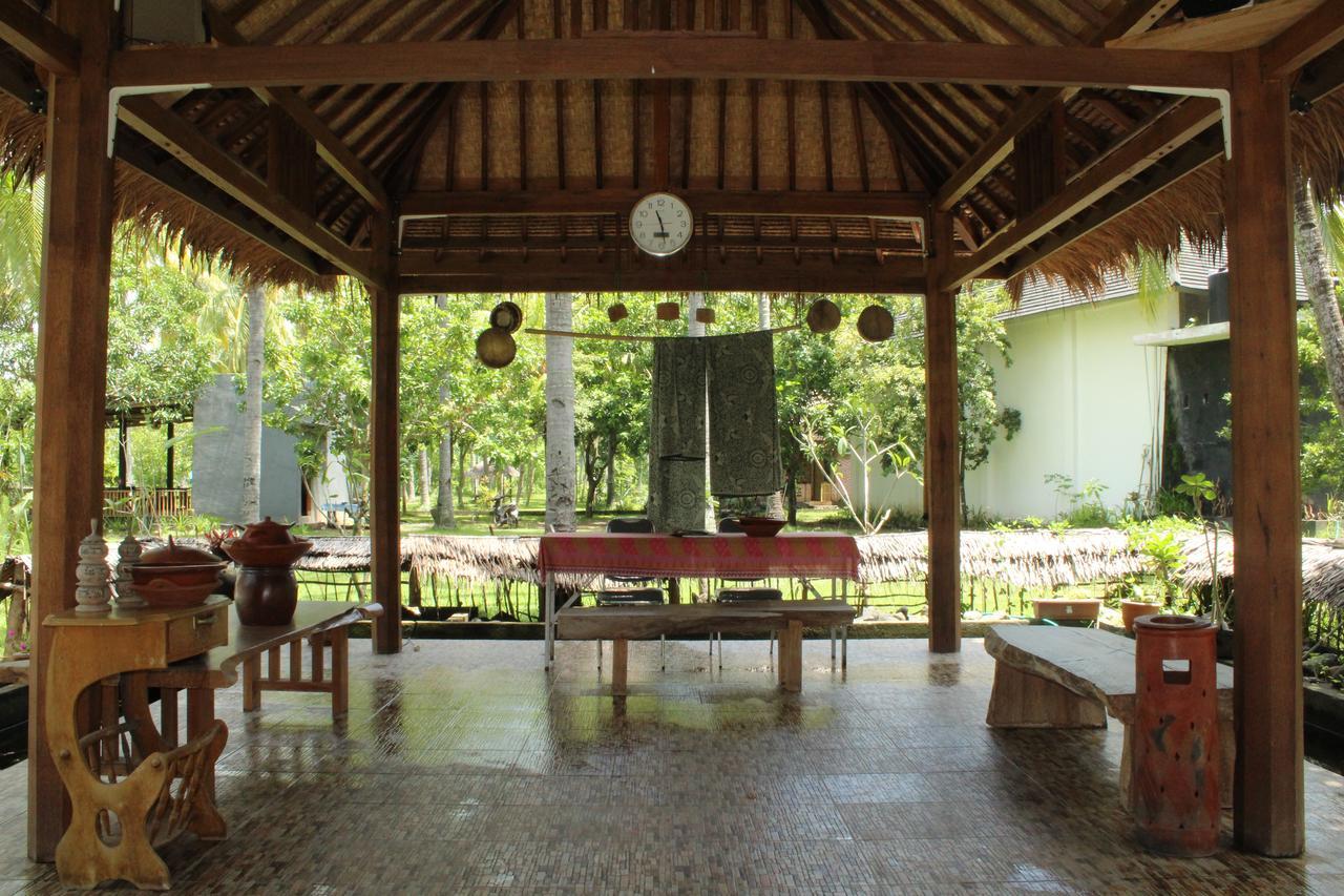 Gondang Beach Hotel Gili Trawangan Esterno foto