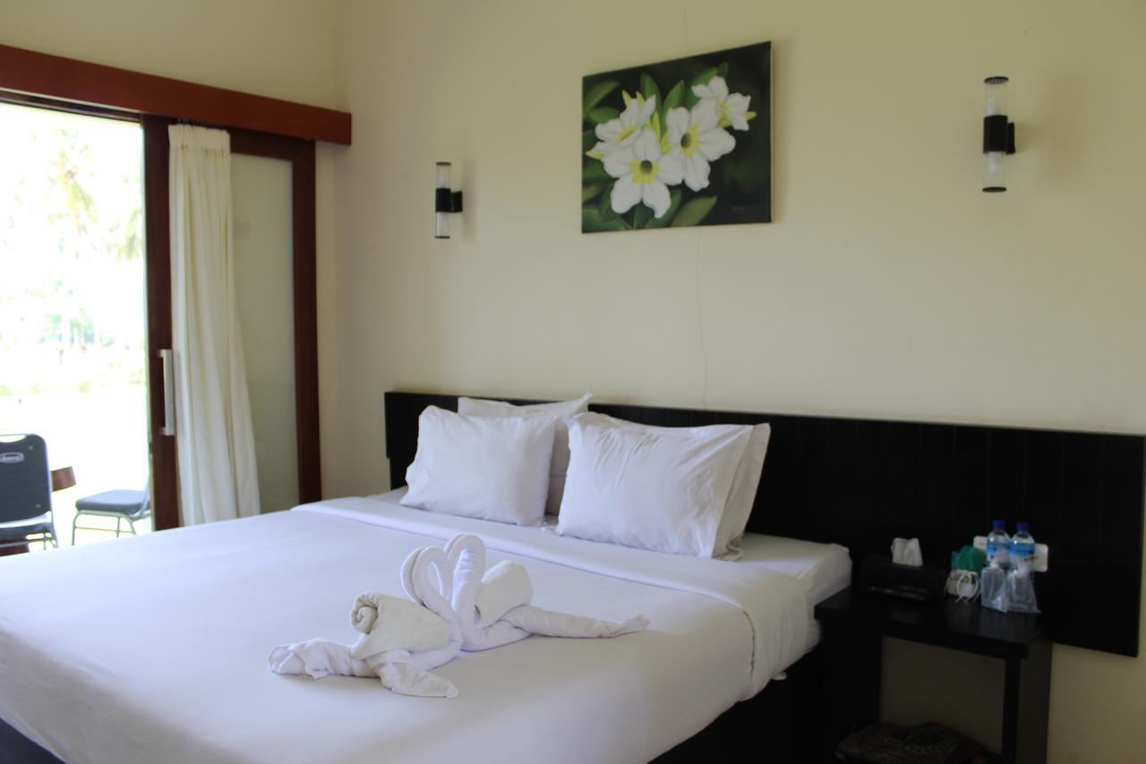 Gondang Beach Hotel Gili Trawangan Esterno foto
