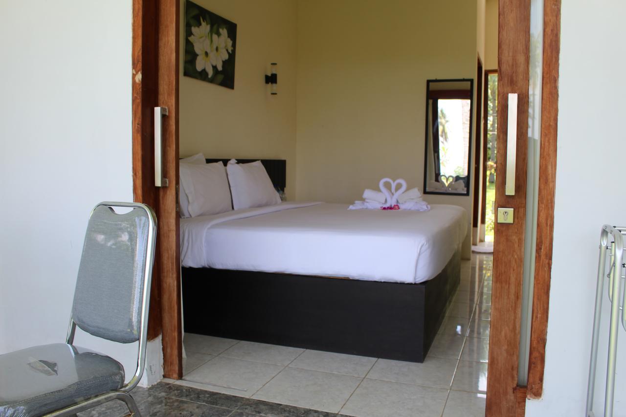 Gondang Beach Hotel Gili Trawangan Esterno foto