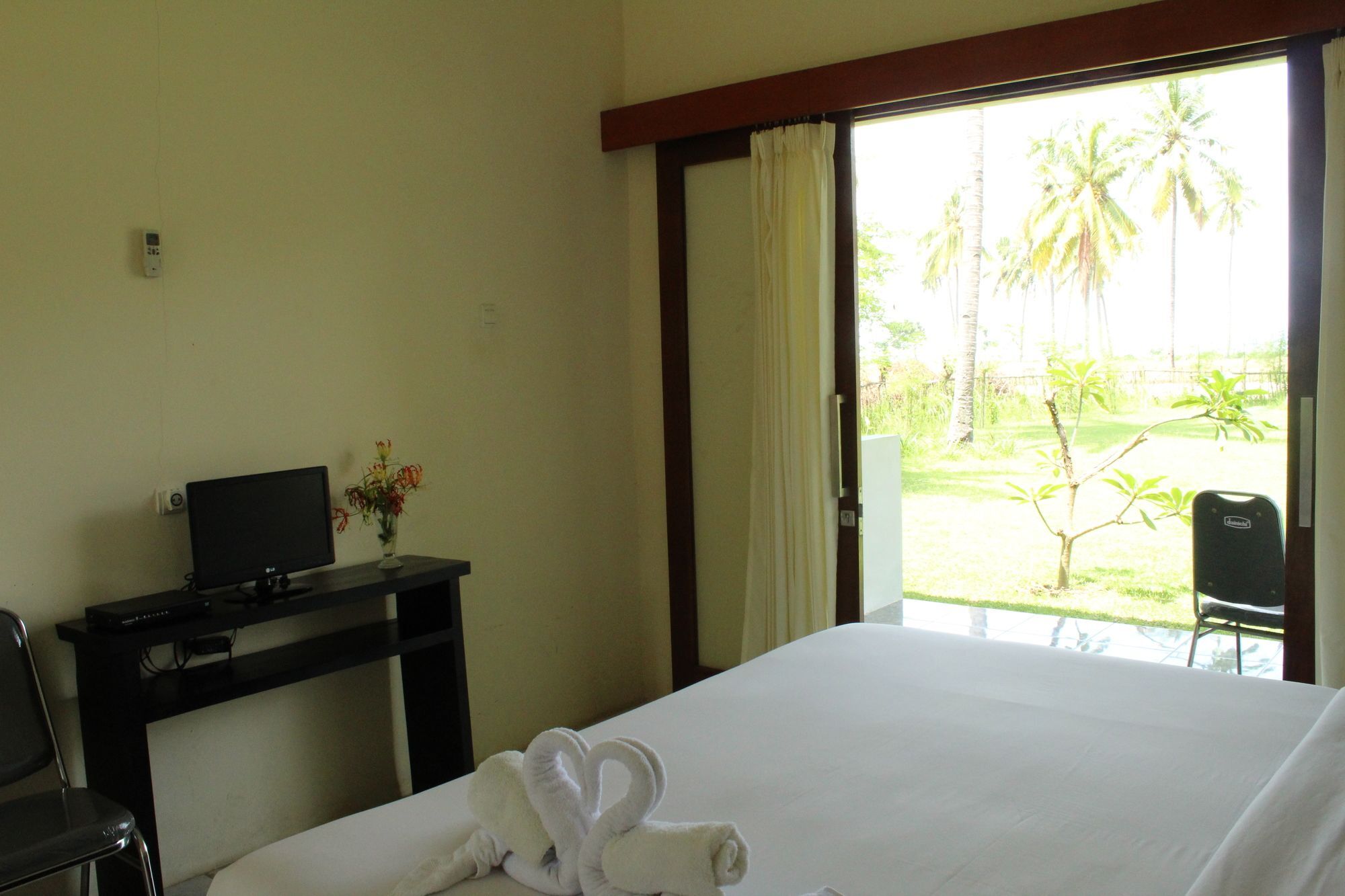 Gondang Beach Hotel Gili Trawangan Esterno foto