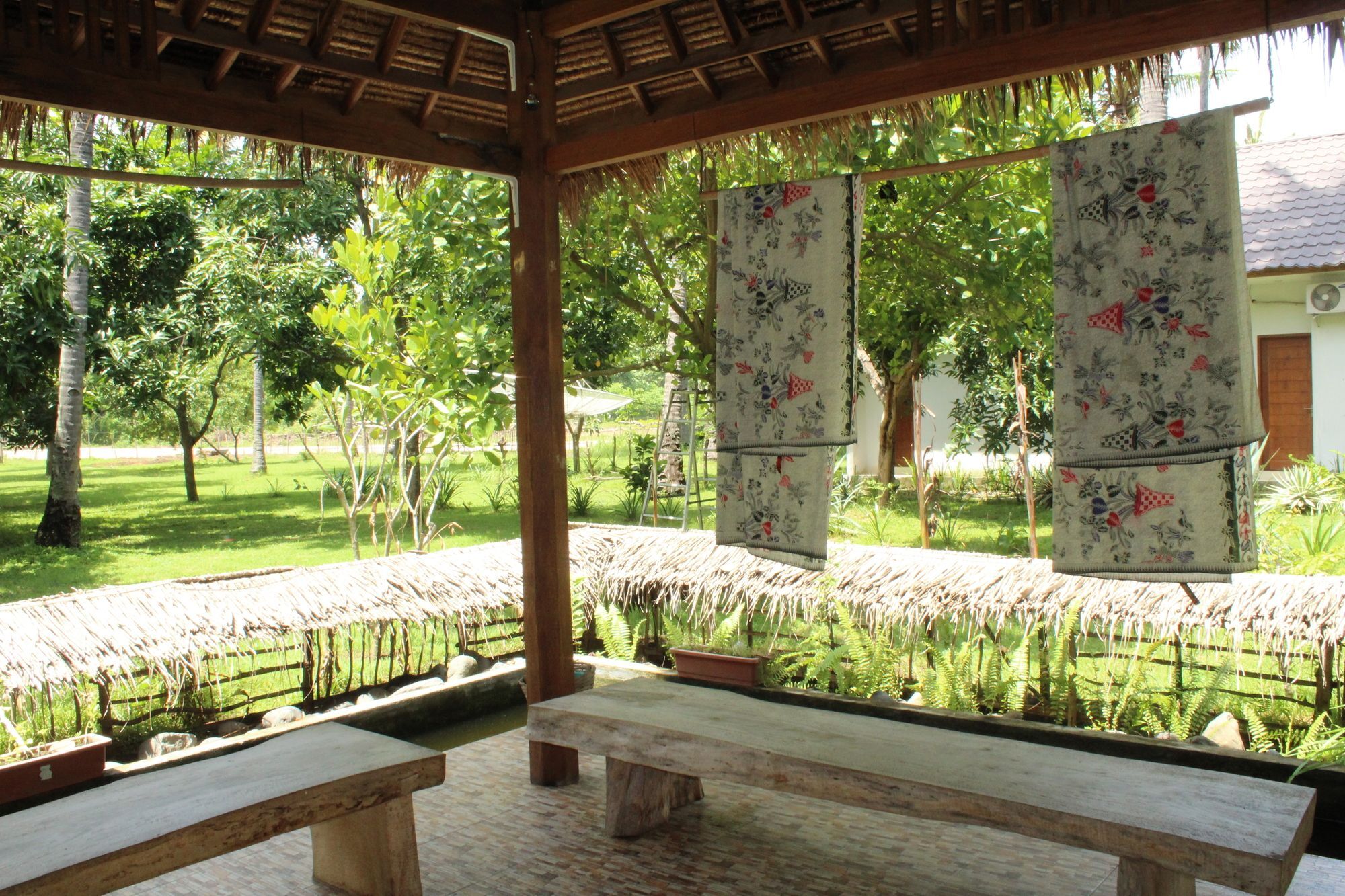 Gondang Beach Hotel Gili Trawangan Esterno foto